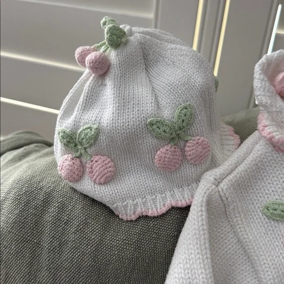 Hartstrings Baby White and Pink Knit Set - Picture 2 of 9
